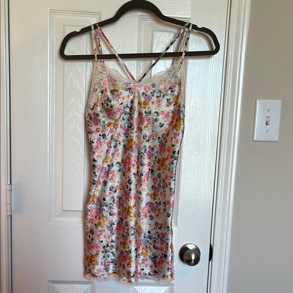 Victoria's Secret Other - Victoria’s Secret Floral Lace Chemise